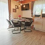 게스트하우스 Gaestehaus Fuchs 그뢰브밍