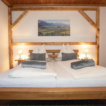 Pensionat Gastehaus Fuchs 3*