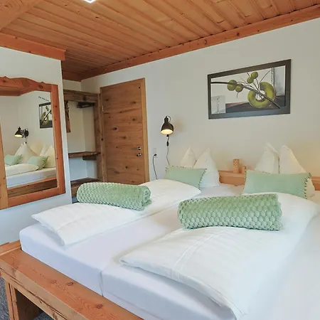 Gaestehaus Fuchs بيت ضيافة